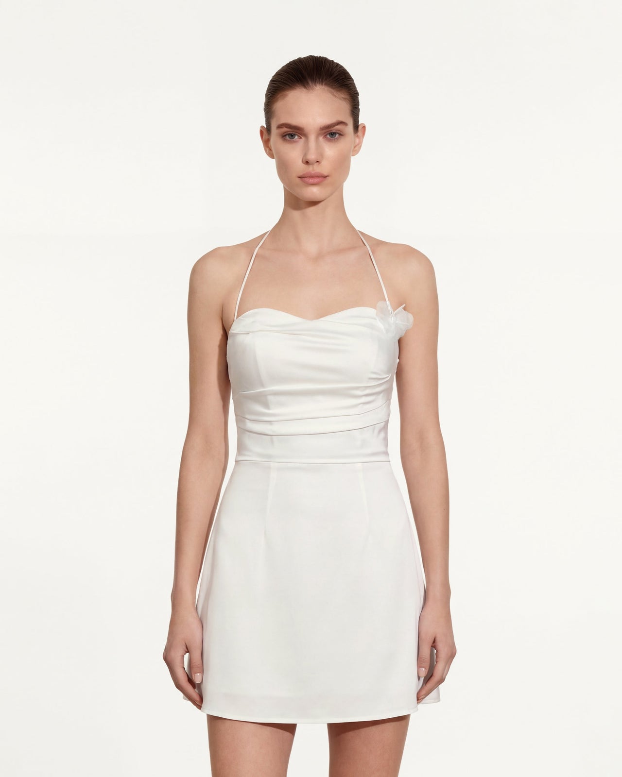 花卉褶皺繞頸迷你洋裝 - 白色