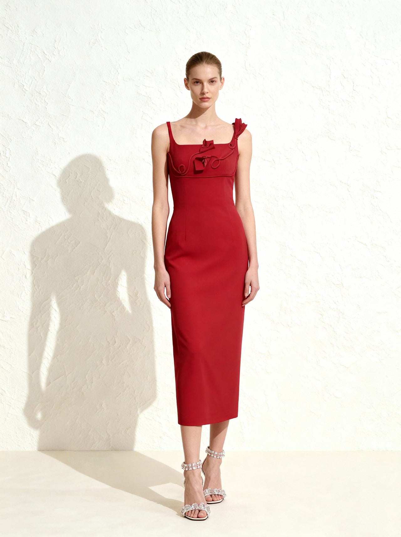 立體花卉貼花方領緊身中長洋裝 - 紅色