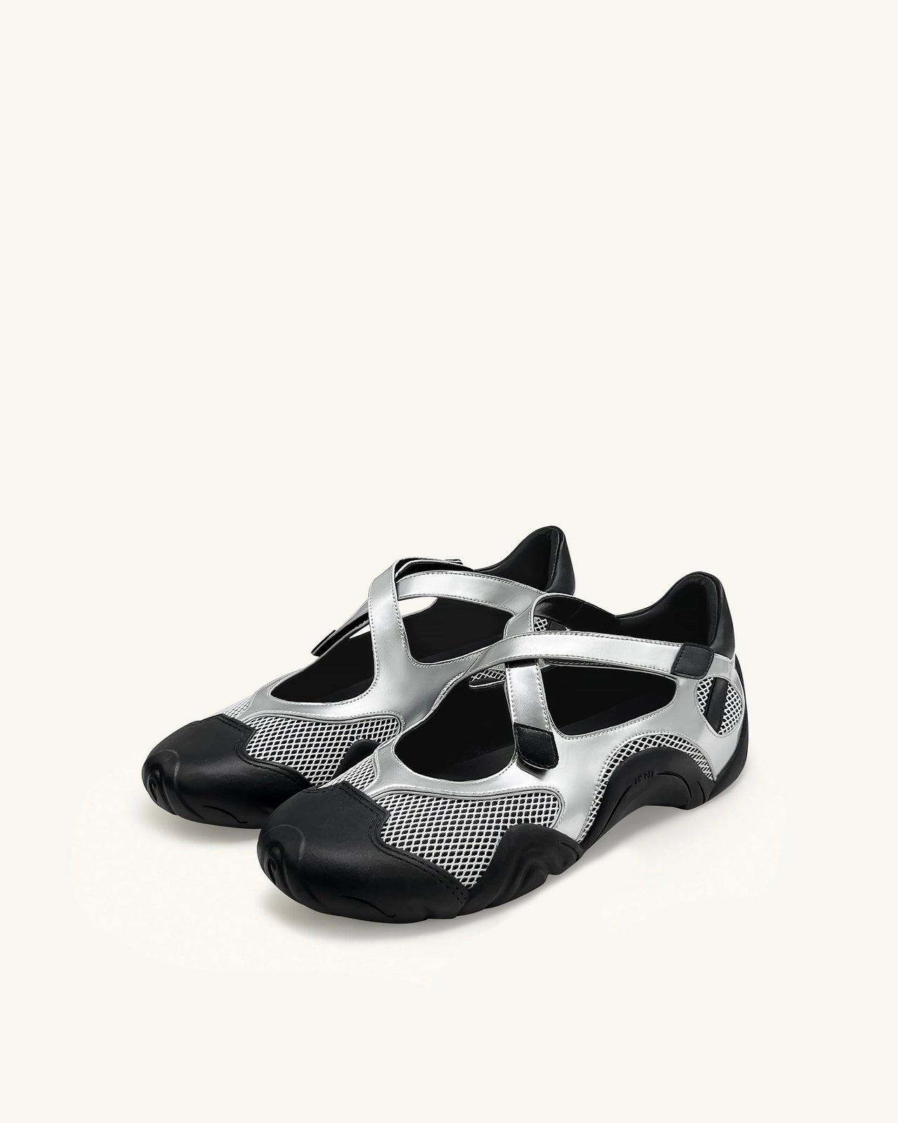 Caitlin 網紗鏤空運動鞋 – 銀色