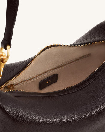 Selia 柔軟粒面斜背包 - 深棕色