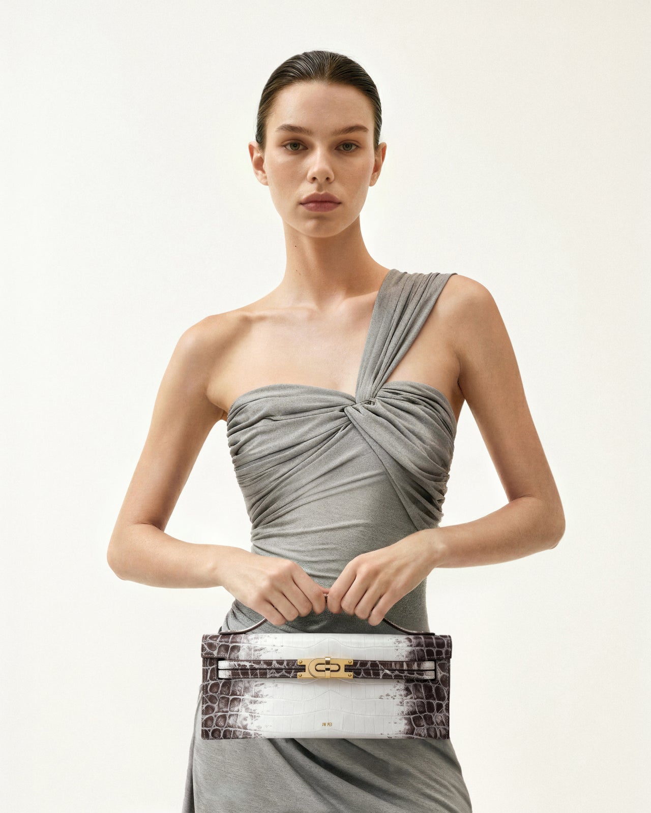 Bria 立體結構手提包－白色鱷魚紋