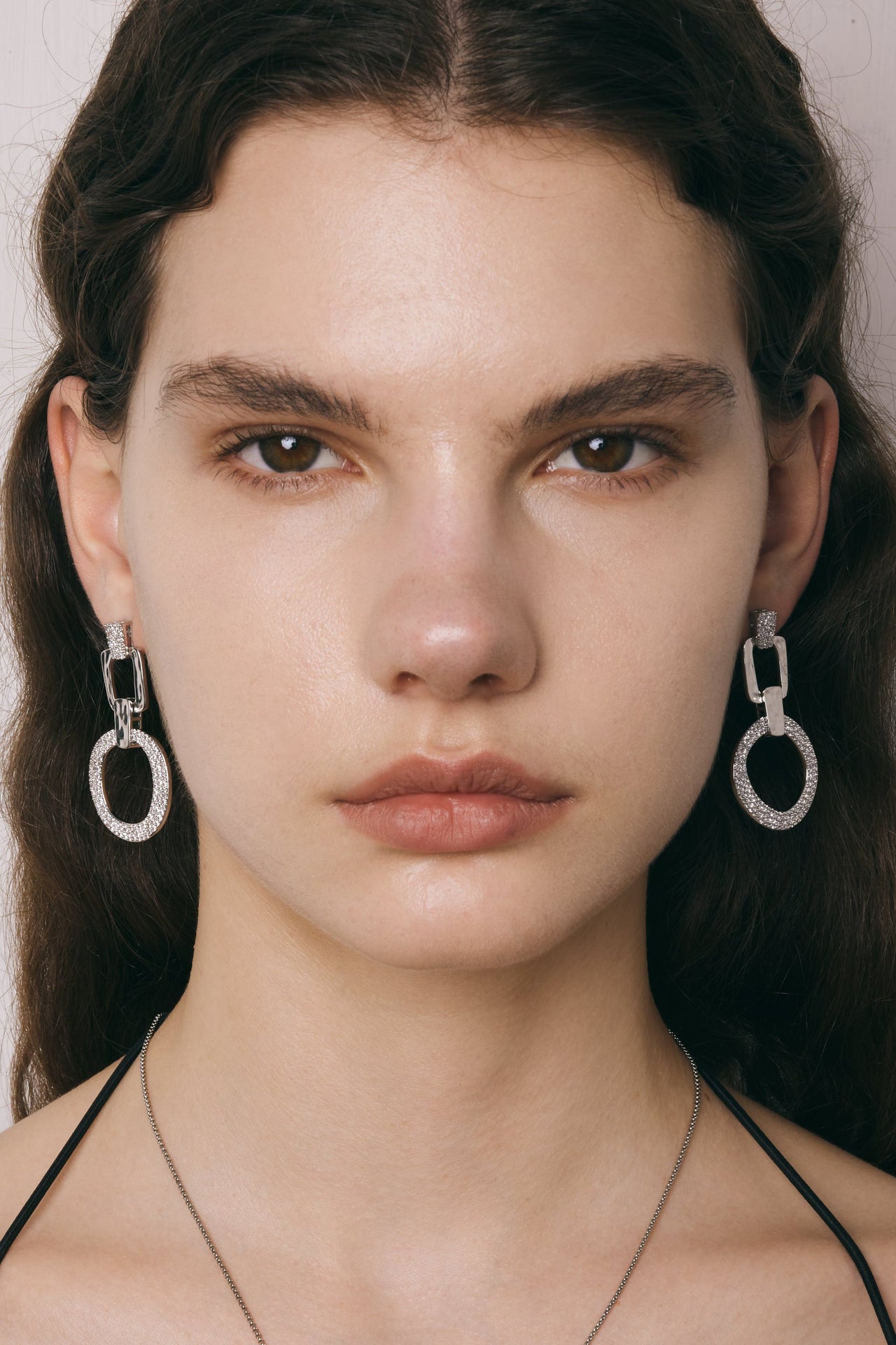 幾何鏤空圓形耳環 - 18ct 鍍白金 & 白色鋯石